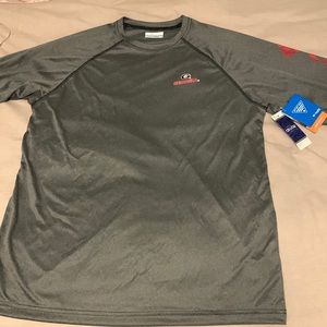 Columbia, dark gray UGA, men’s medium PFG Omni shade, long sleeve shirt